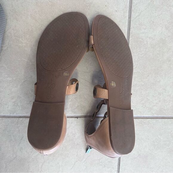 JESSICA SIMPSON WOMEN'S KORVA FLAT GLADIATOR SANDAL - Picture 6 of 8